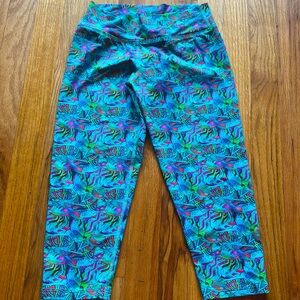Fun DonaJo Capri Tights in Running Print - size S/M - EUC - Ships Free!